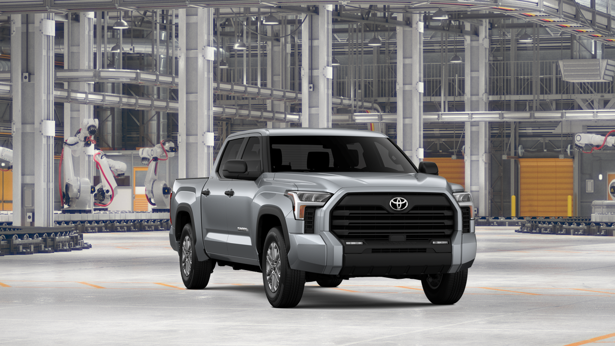 2026 Toyota Tundra SR5 CrewMax photo 18