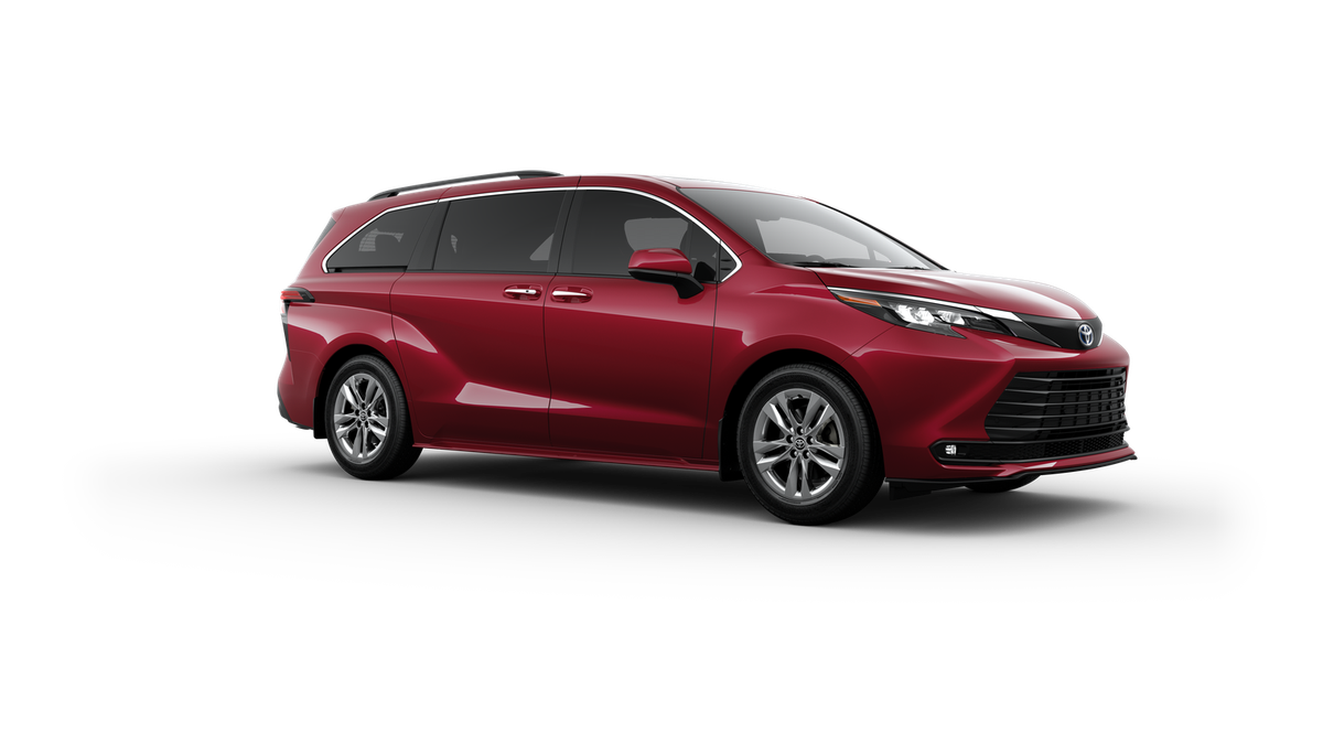 2025 Toyota Sienna XLE photo 11