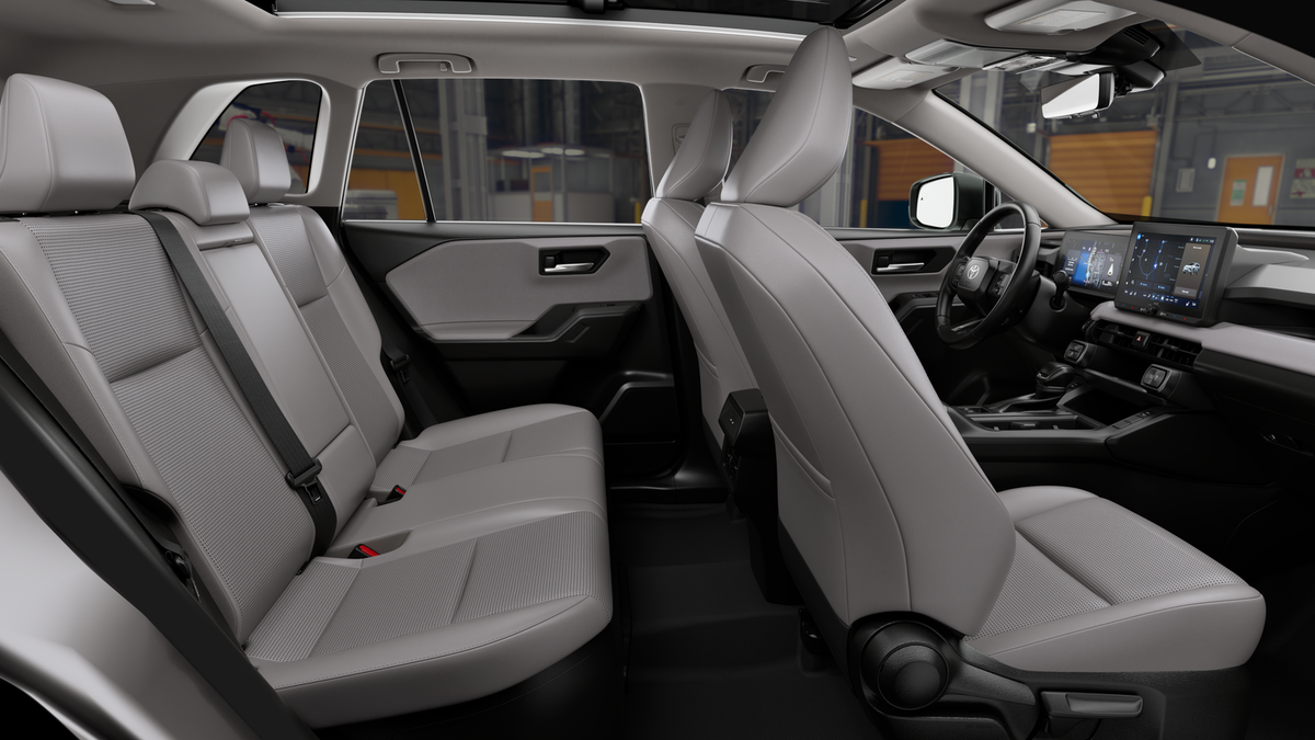 New 2026 Ice Cap Toyota XLE Premium image 21