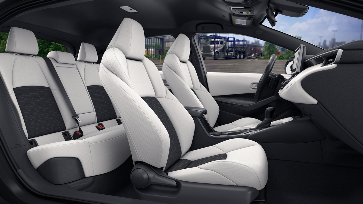 2026 Toyota Corolla SE photo 19