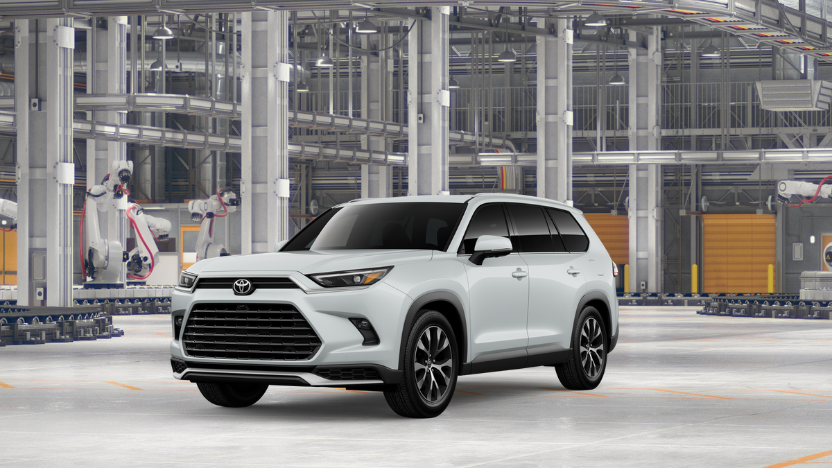 2026 Toyota Grand Highlander Limited's photo