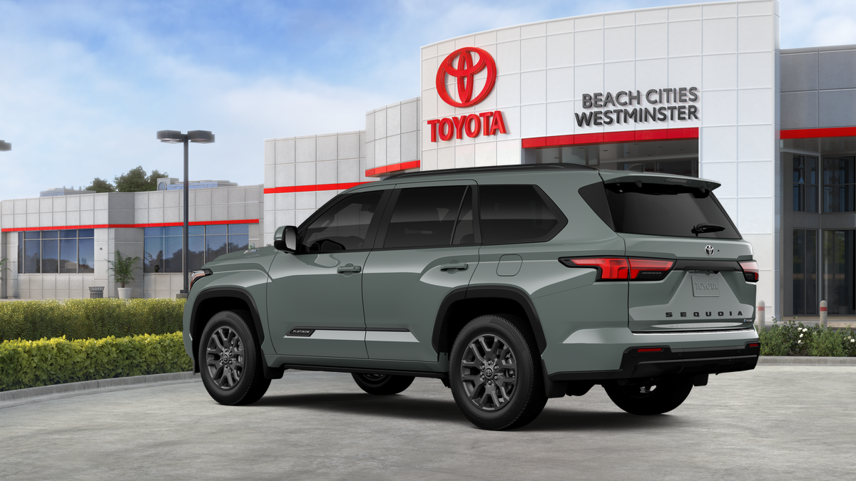 New 2026 Lunar Rock Toyota  Platinum image 9