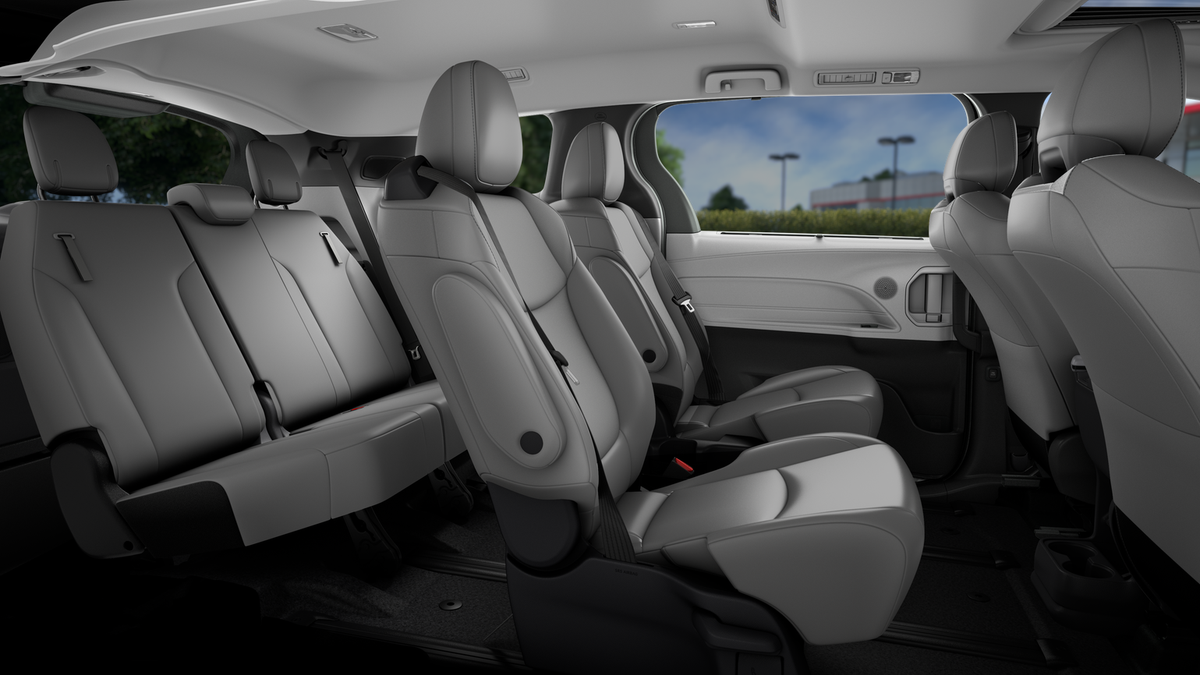 2025 Toyota Sienna XLE photo 51