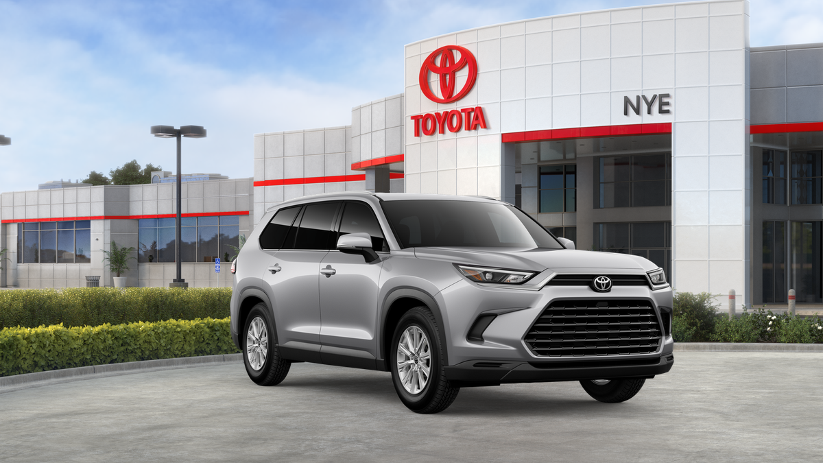 2026 Toyota Grand Highlander XLE photo 8