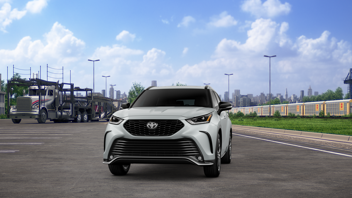 2025 Toyota Highlander XSE photo 18