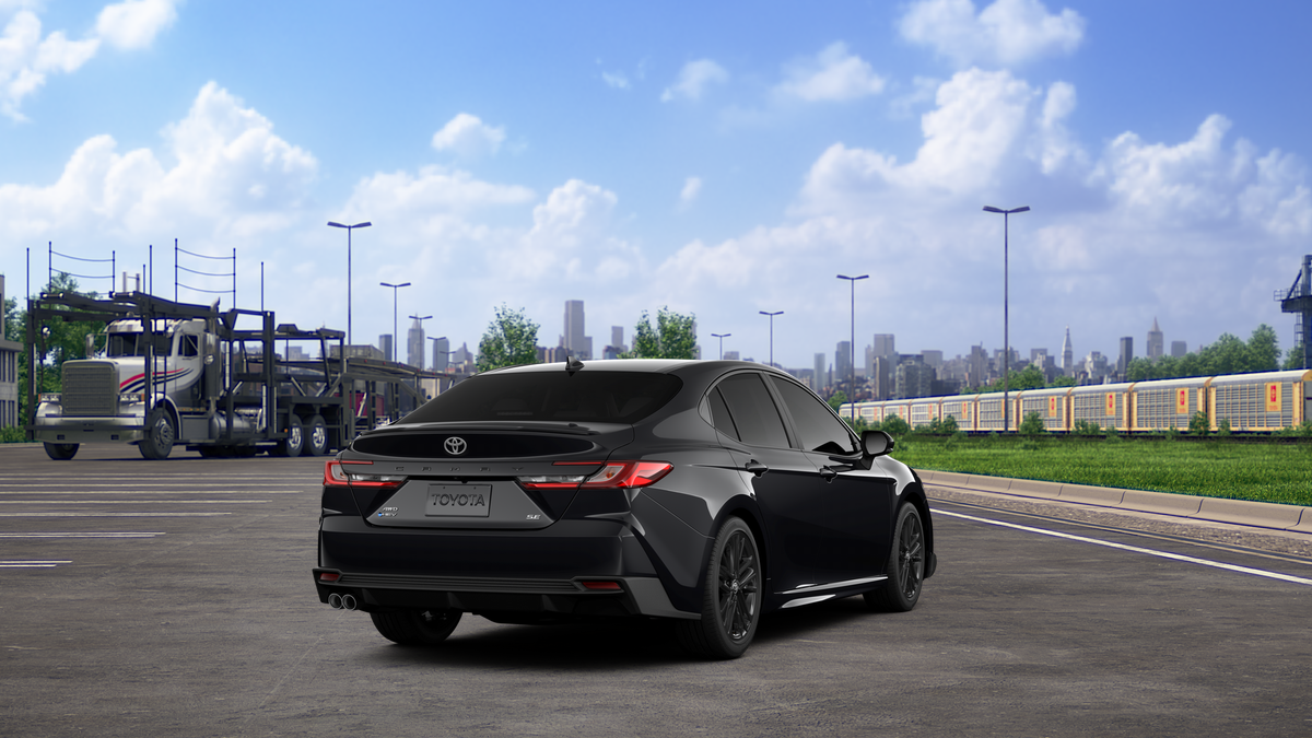 2026 Toyota Camry SE photo 7