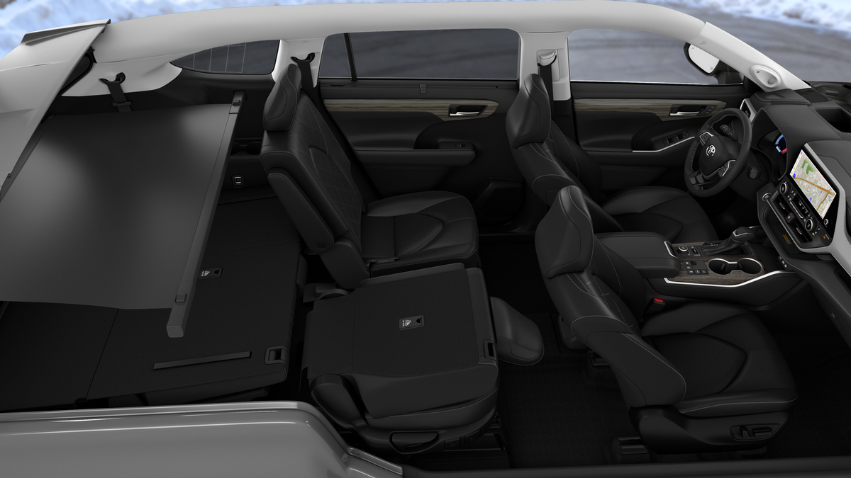 2026 Toyota Highlander photo 4
