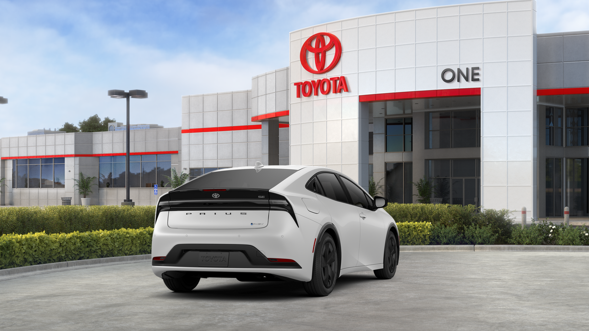 New 2026 Wind Chill Pearl <sup>1</sup> Toyota  SE image 42