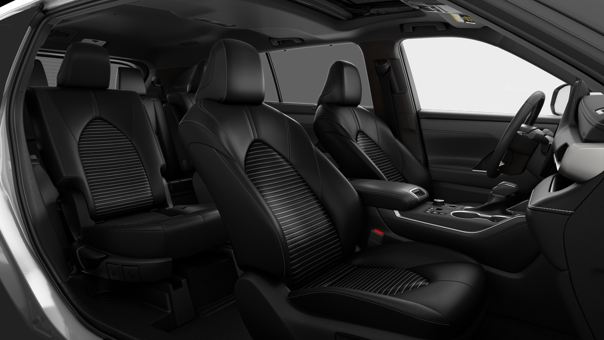 2025 Toyota Highlander XSE photo 13