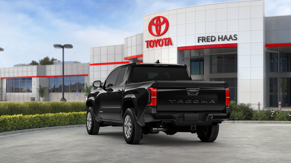 2025 Toyota Tacoma SR5 Double Cab photo 7
