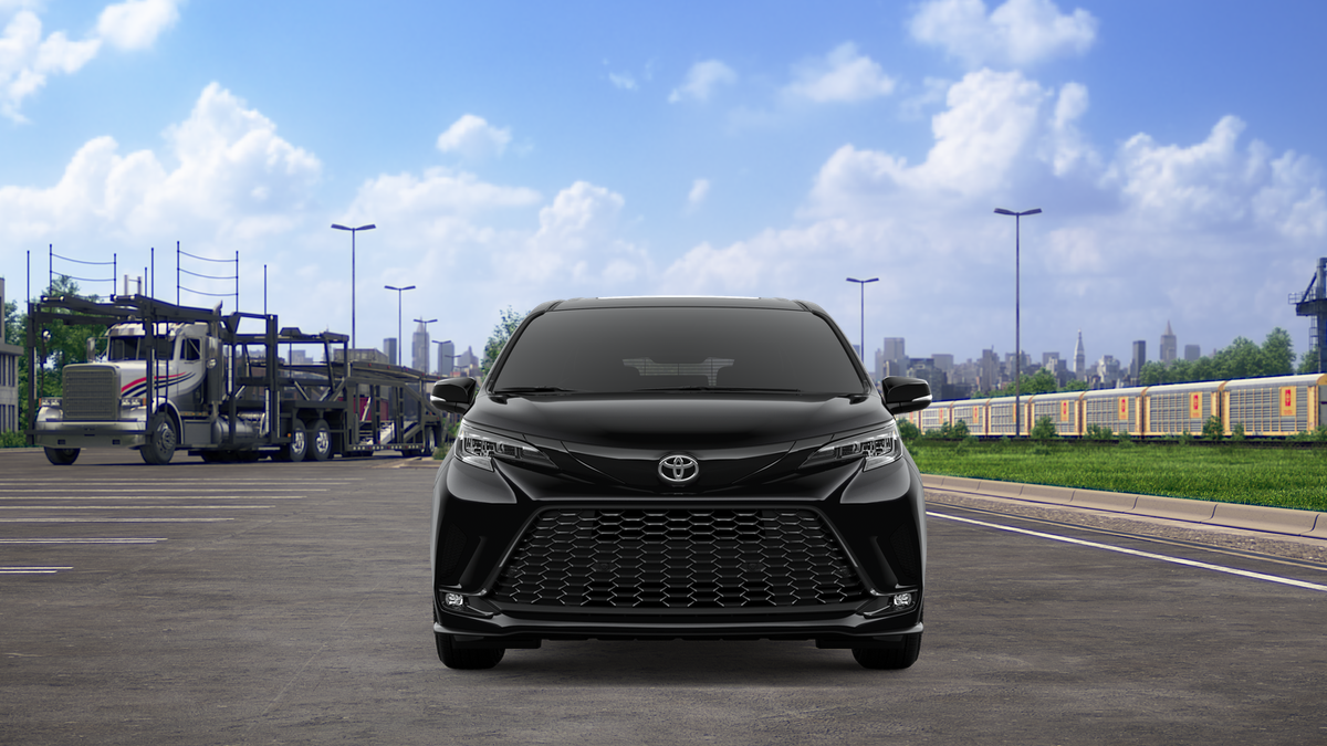 2026 Toyota Sienna XSE photo 2